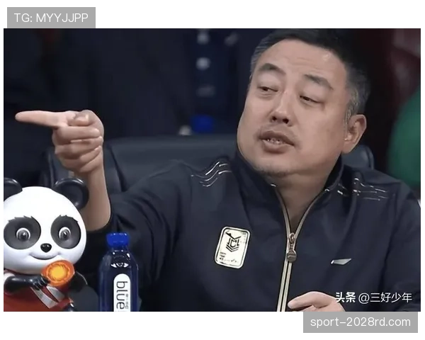 刘国梁最近这“生活开挂”程度，普通人光看着钱包就瘪了半边脸