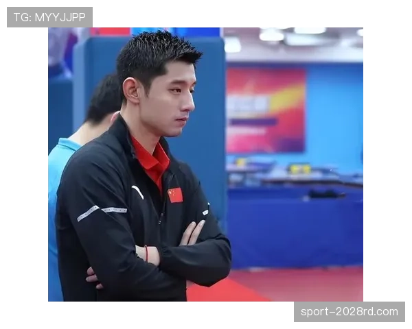 刚看到张继科家里的照片——冠军名号下的衣柜竟然像学生宿舍