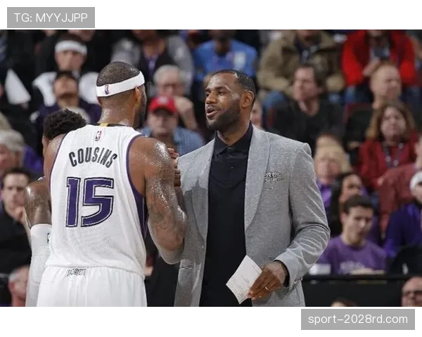 奥斯梅恩与凯恩：冲击型中锋与全能型中锋的战术价值与能力边界对比